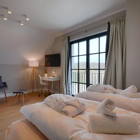 Reetland Am - Premium Reetdachvilla Mit 3 Schlafzimmern, Sauna Und Kamin F27 Ferienhaus Dranske