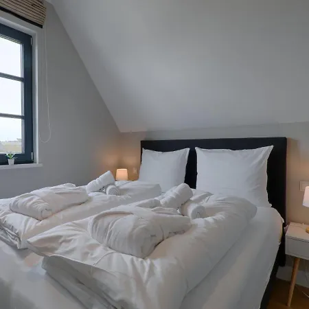 Reetland Am - Premium Reetdachvilla Mit 3 Schlafzimmern, Sauna Und Kamin F27 בית נופש