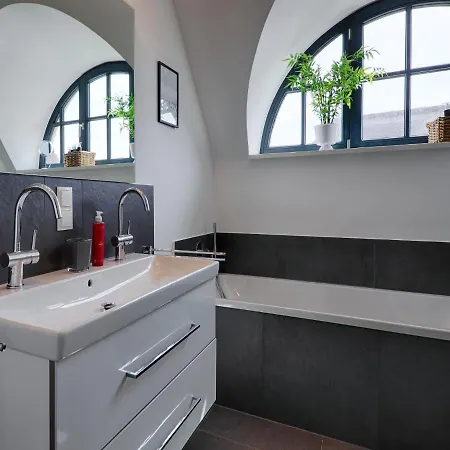 Reetland Am - Premium Reetdachvilla Mit 3 Schlafzimmern, Sauna Und Kamin F27 Holiday home *